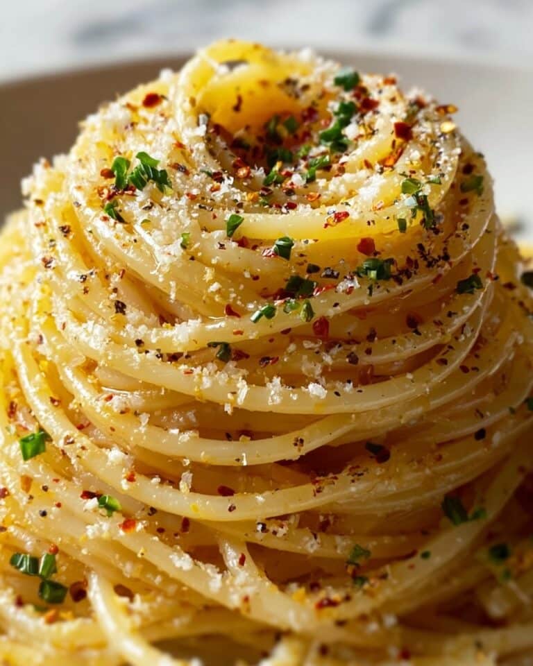 Spaghetti Aglio e Olio (Garlic and Oil Pasta) Recipe